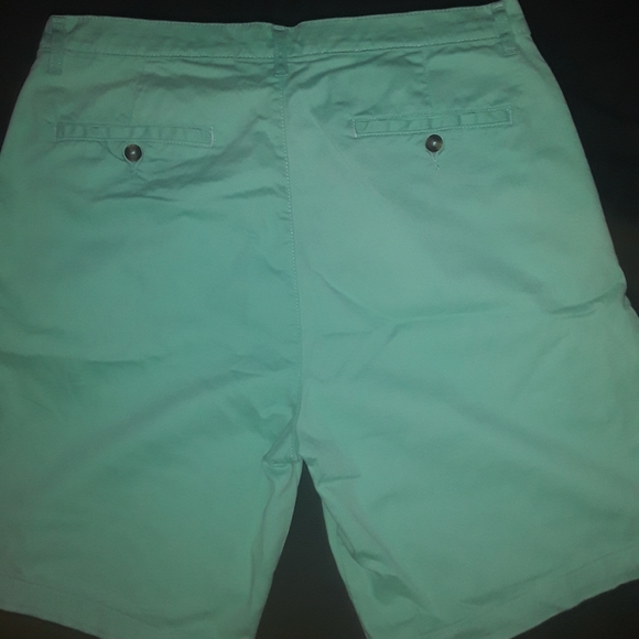 Men shorts - Picture 2 of 2